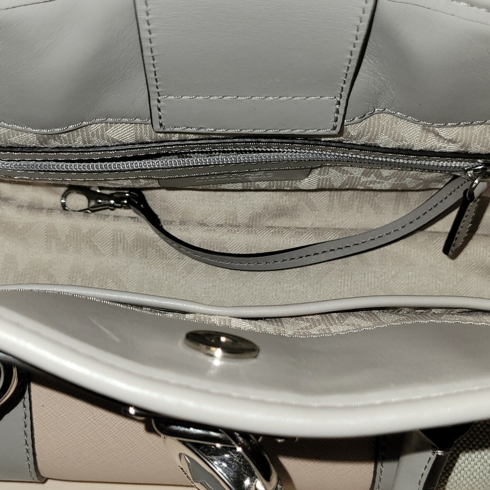 Michael Kors handbag - Picture 5 of 5